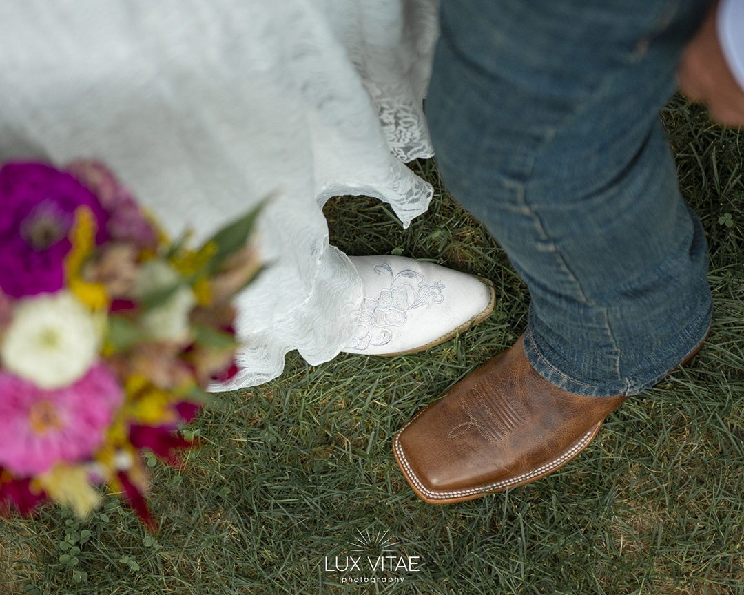 Holly & Scott’s Intimate Mount Joy, PA Wedding