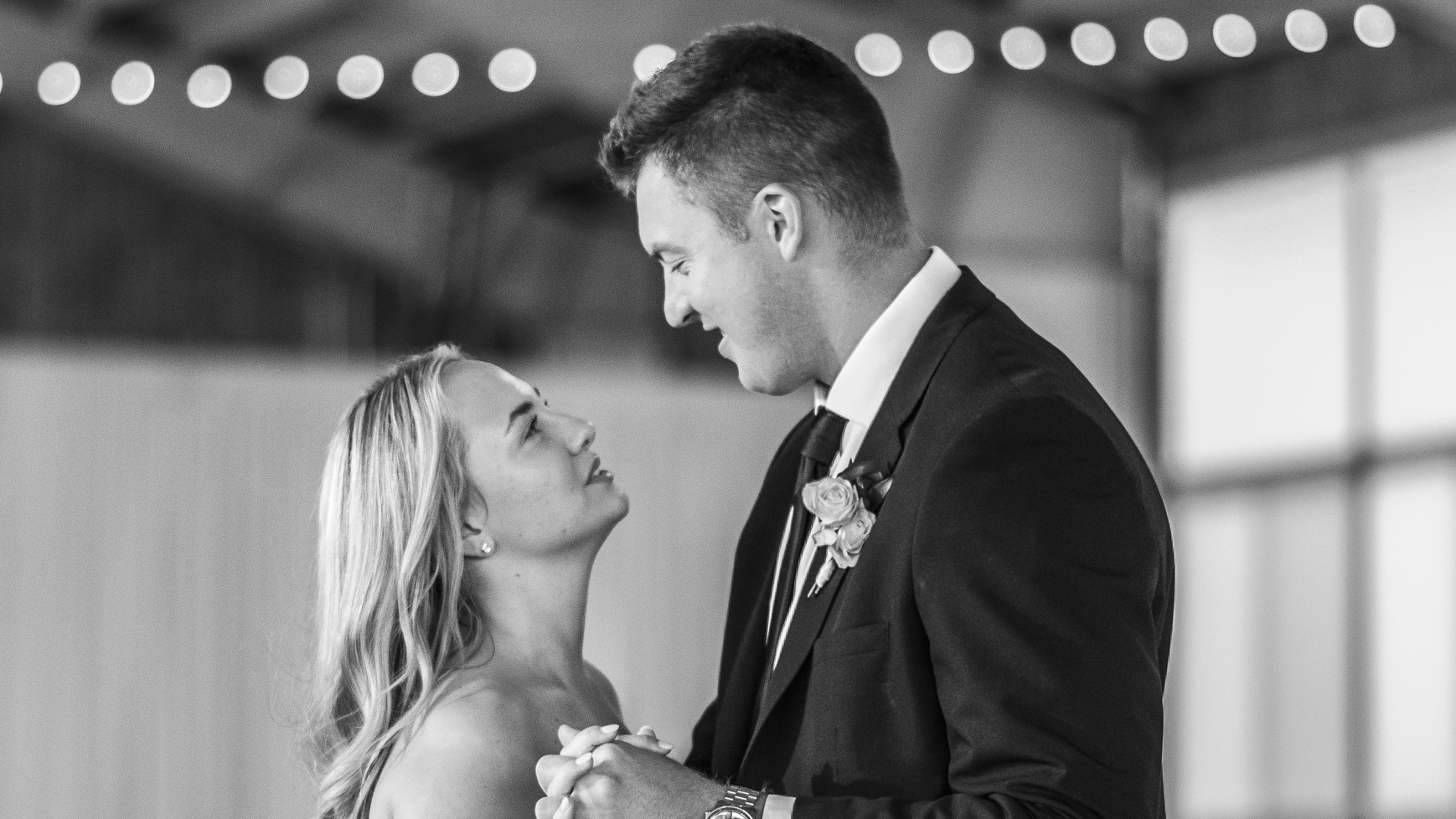 A Horse Farm Wedding in Havre de Grace — Zoey & Zach